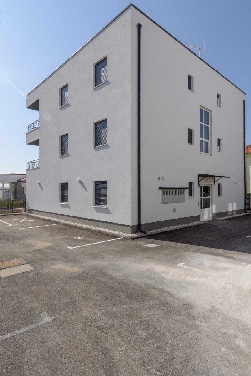 Luxury Apartman Ivana Trogir Luaran gambar
